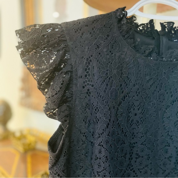 Medicine Beautiful Lace Top with Back Zipper - Picture 3 of 10